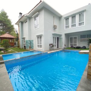 Villa Almira Enam Ada Private Pool dan Billiard